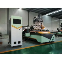 山数智能开料机家具生产线